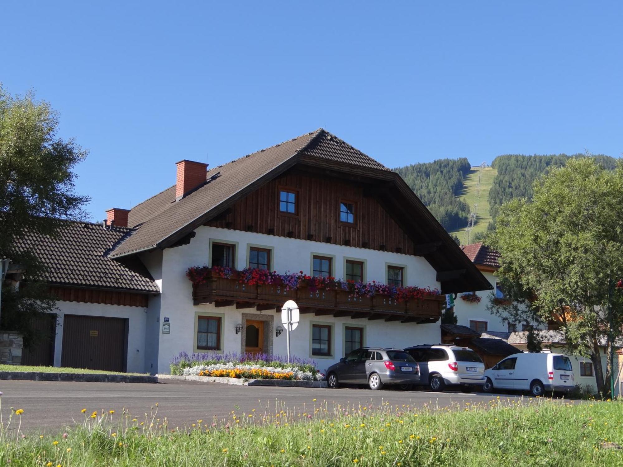 Апартаменты Haus Edelweiss Санкт-Маргаретен-им-Лунгау Экстерьер фото
