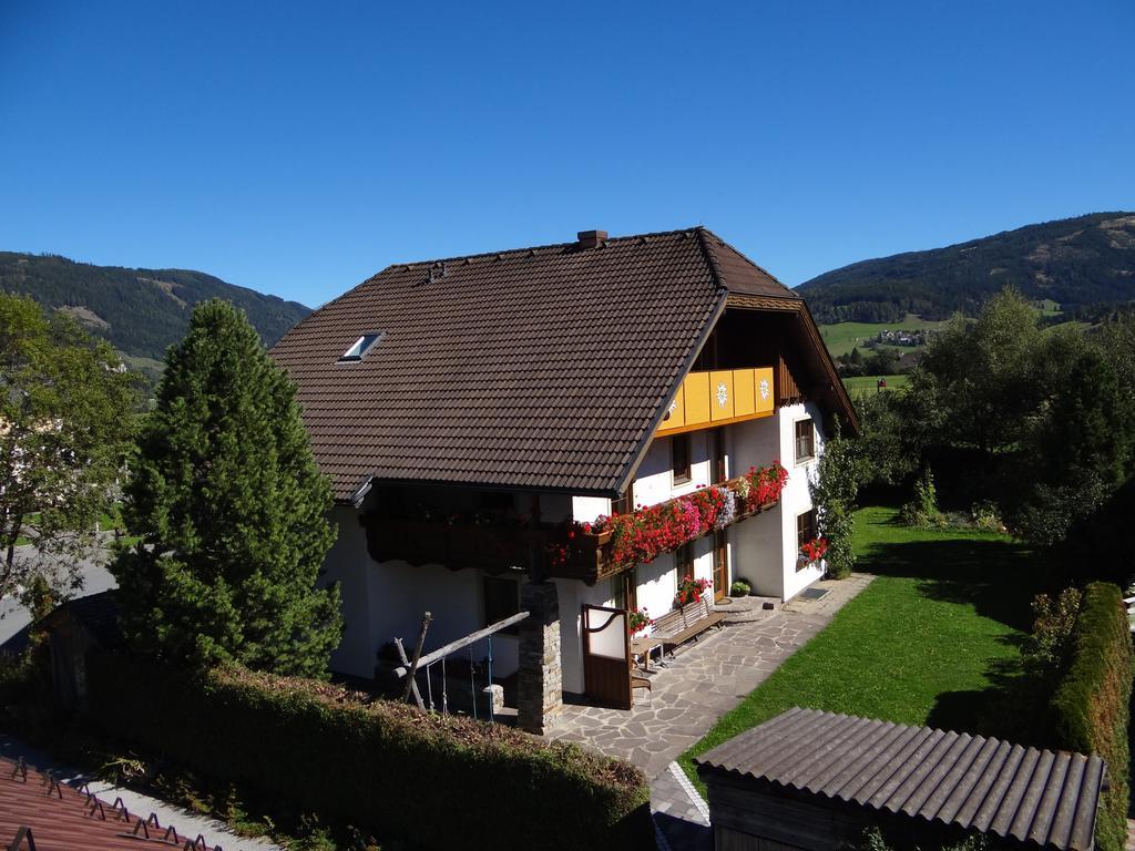 Апартаменты Haus Edelweiss Санкт-Маргаретен-им-Лунгау Экстерьер фото